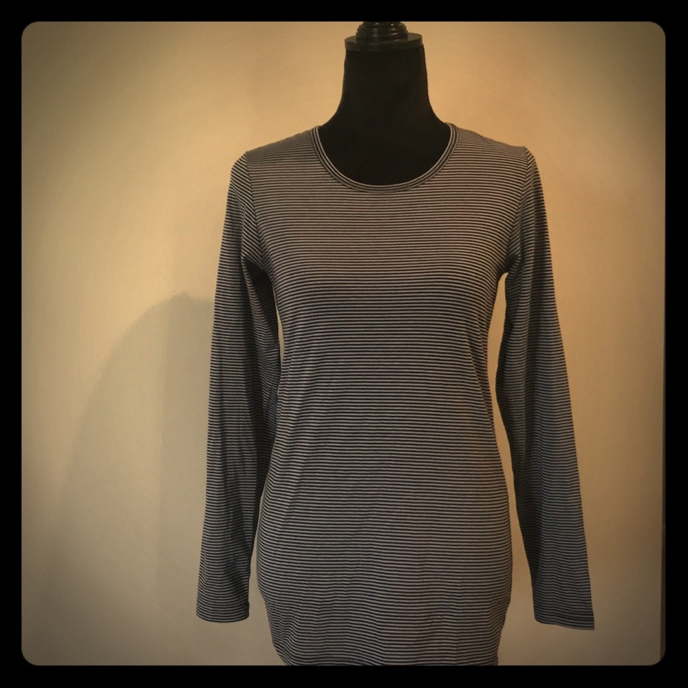 Gray/black Beyond Scrubs underscrub tee.
